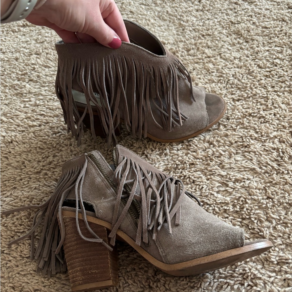 Steve Madden fringe suede heels